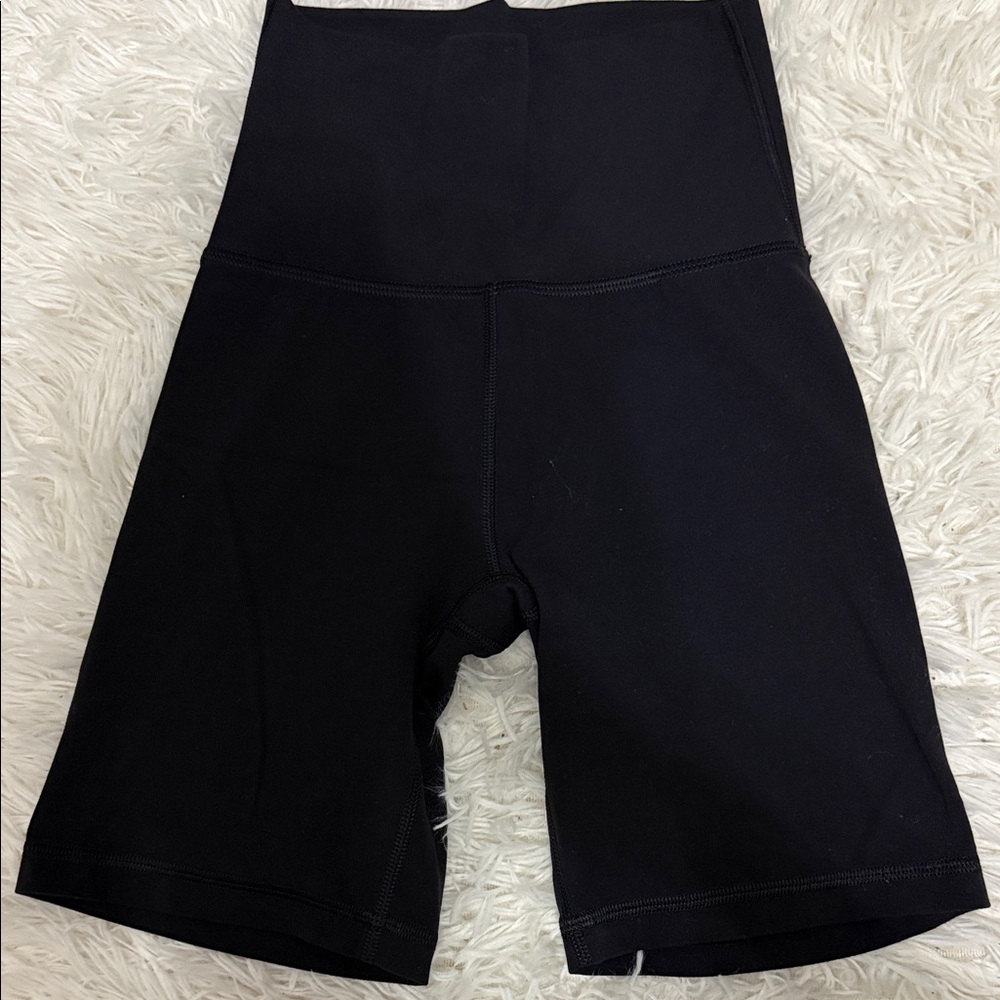 Aritzia TnAction Black High-Rise Biker Shorts - size 2xs